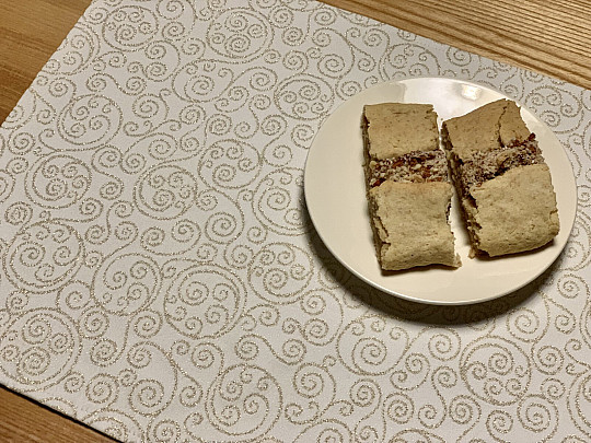 Karácsonyi asztalterítők és sálak Dísz arany