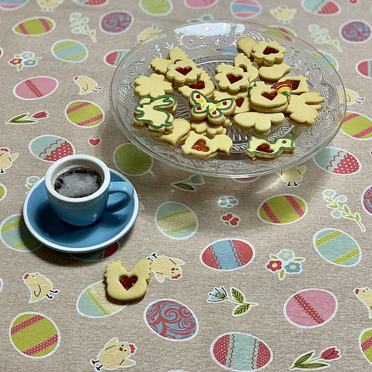 Húsvéti terítő FESTETT TADJZÁNS