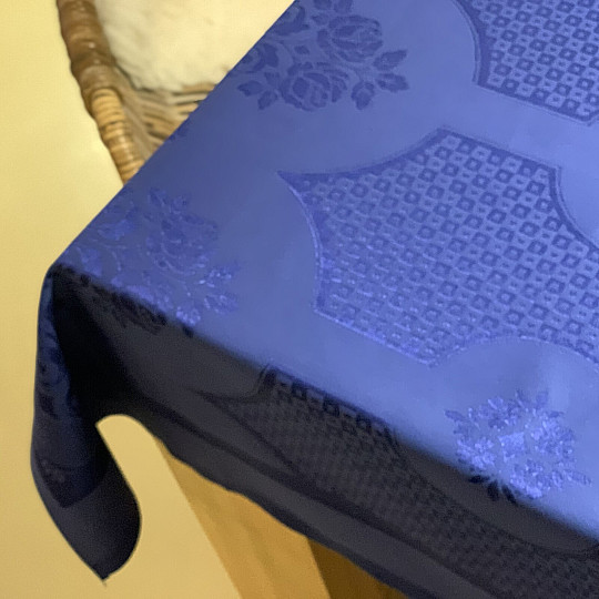 Asztalterítő DAMASZK sötétkék 130 x 230