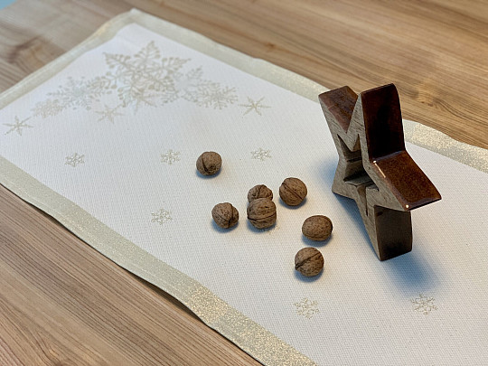 Karácsonyi terítők és sálak ARANY KARÁCSONY