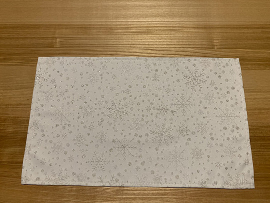 Karácsonyi teríték pehely és ezüst