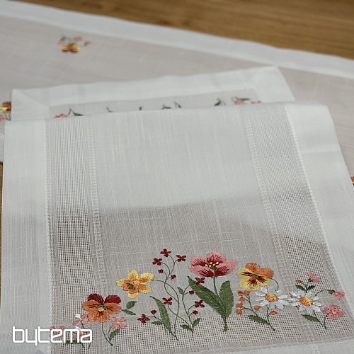 Hímzett terítő és kendő KERTI VIRÁGOK