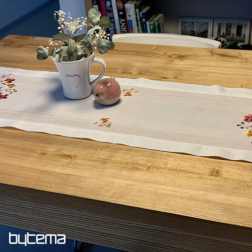 Hímzett terítő és kendő KERTI VIRÁGOK