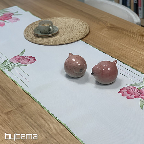 Hímzett terítő és sál Rózsaszín tulipán