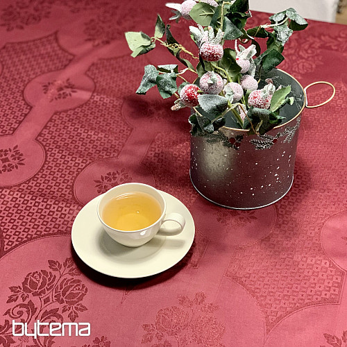 Asztalterítő DAMASZK bordó 120x140