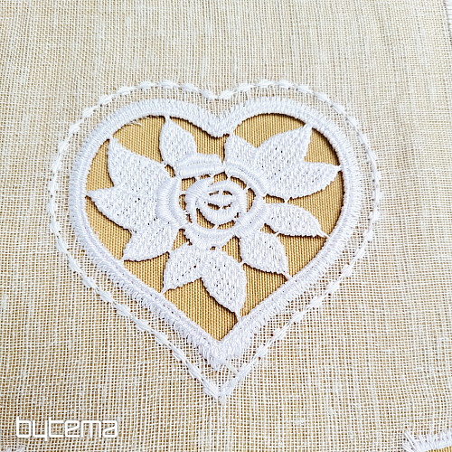 FEHÉR SZÍV függöny üvegből