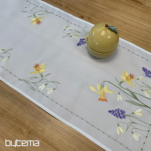 Hímzett terítő és sál NÁRCISZ ÉS HÓ LÁNYA