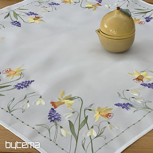 Hímzett terítő és sál NÁRCISZ ÉS HÓ LÁNYA