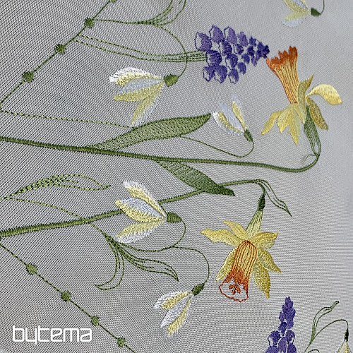 Hímzett terítő és sál NÁRCISZ ÉS HÓ LÁNYA