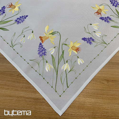 Hímzett terítő és sál NÁRCISZ ÉS HÓ LÁNYA