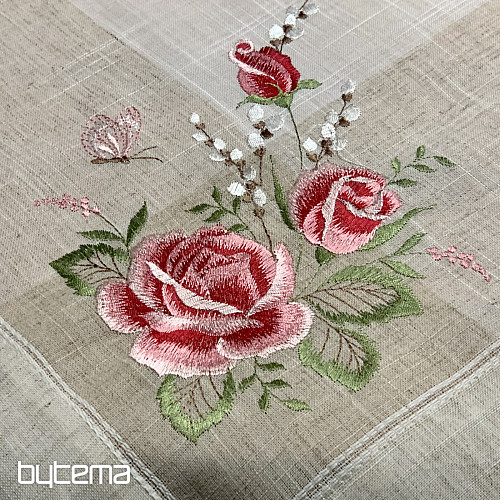 Hímzett terítő és sál Rózsák és kiscicák