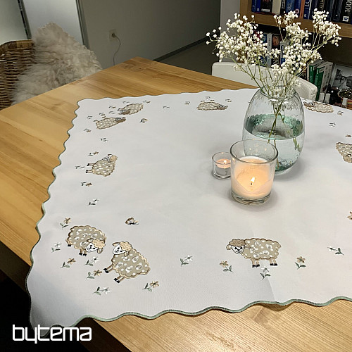 Hímzett terítő és sál HÚSVÉTI BÁRÁNYOK