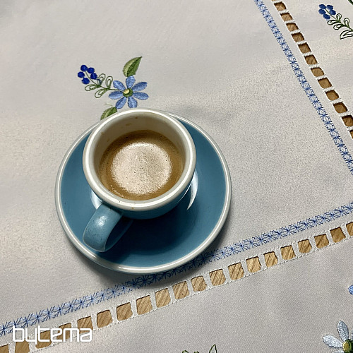 Hímzett terítő és sál ELFELEJTETT VIRÁGOK