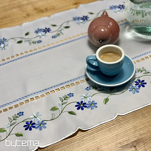 Hímzett terítő és sál ELFELEJTETT VIRÁGOK