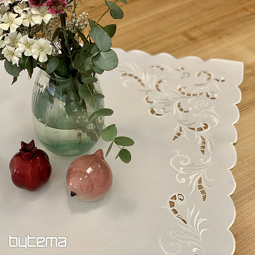 Asztalterítő és sál FEHÉR ÁLOM hímzéssel