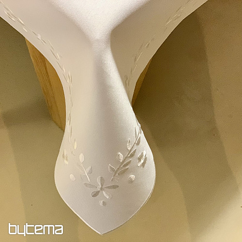 Asztalterítő és sál FEHÉR VIRÁGOKKAL hímezve